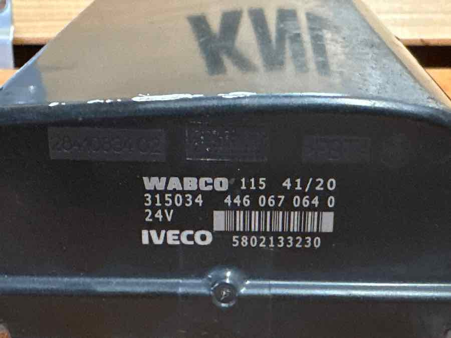 IVECO RADAR SENSOR 5802133230 - Electrical system for Truck: picture 3 IVECO RADAR SENSOR 5802133230 - Electrical system for Truck: picture 3