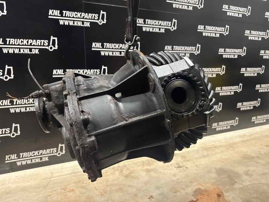 MAN DIFF HYD-1370 - 4.111 // 81.35600-6550 - Differential gear for Truck: picture 1 MAN DIFF HYD-1370 - 4.111 // 81.35600-6550 - Differential gear for Truck: picture 1