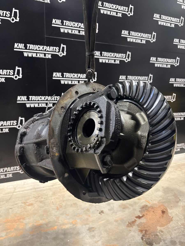 MAN DIFF HYD-1370 - 4.111 // 81.35600-6550 - Differential gear for Truck: picture 2 MAN DIFF HYD-1370 - 4.111 // 81.35600-6550 - Differential gear for Truck: picture 2