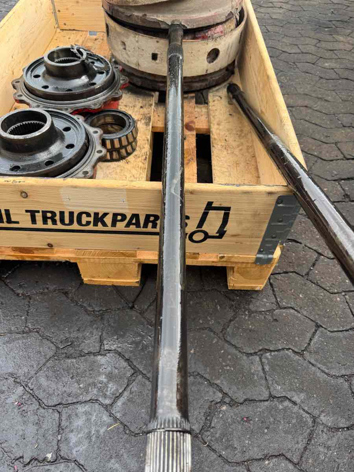 MAN HALF SHAFT 81.35502-0099 - Drive shaft for Truck: picture 2 MAN HALF SHAFT 81.35502-0099 - Drive shaft for Truck: picture 2