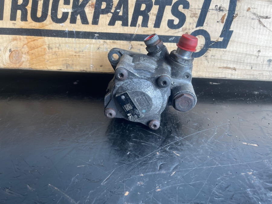 MAN HYDRAULIC PUMP 81.47101-6136 - Steering for Truck: picture 2 MAN HYDRAULIC PUMP 81.47101-6136 - Steering for Truck: picture 2