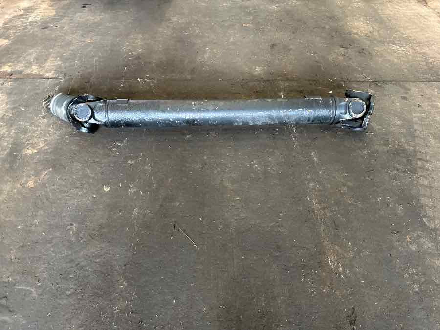 MAN PROPSHAFT 81.36335-6144 - Propeller shaft for Truck: picture 1 MAN PROPSHAFT 81.36335-6144 - Propeller shaft for Truck: picture 1