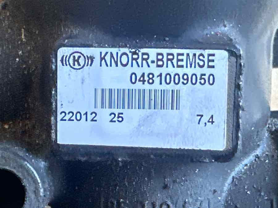 MAN VALVE 81.52161-6322 - Brake valve for Truck: picture 2 MAN VALVE 81.52161-6322 - Brake valve for Truck: picture 2