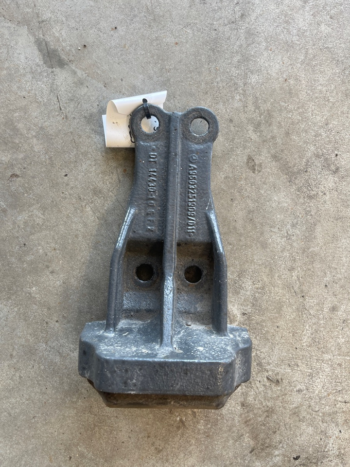 MERCEDES BRACKET A9603251909 - Frame/ Chassis for Truck: picture 1 MERCEDES BRACKET A9603251909 - Frame/ Chassis for Truck: picture 1