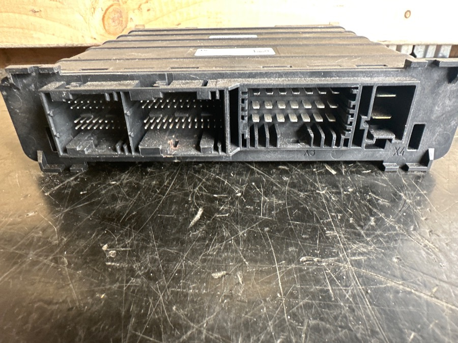 MERCEDES ECU XMC A0004464946 - Electrical system for Truck: picture 2 MERCEDES ECU XMC A0004464946 - Electrical system for Truck: picture 2