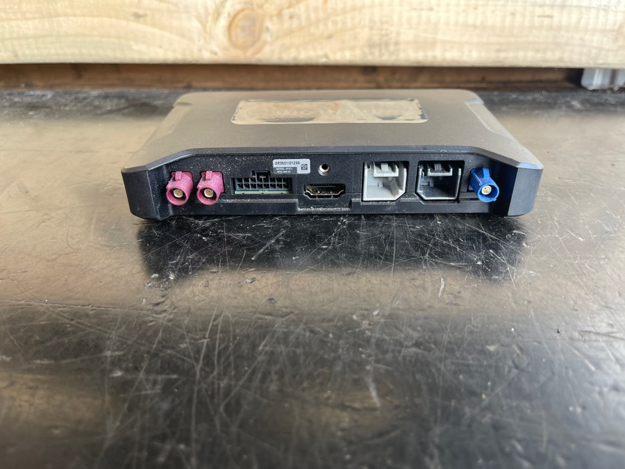 MERCEDES ECU ZGS TOMTOM A0088203826 - Electrical system for Truck: picture 1 MERCEDES ECU ZGS TOMTOM A0088203826 - Electrical system for Truck: picture 1