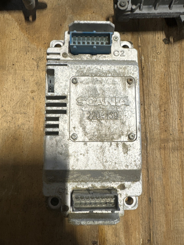 SCANIA ECU IGNITION 2204139 - Electrical system for Truck: picture 1 SCANIA ECU IGNITION 2204139 - Electrical system for Truck: picture 1