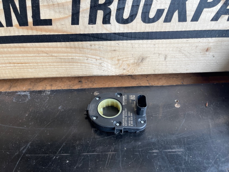 SCANIA STEERING ANGLE SENSOR 2262387 - Steering for Truck: picture 1 SCANIA STEERING ANGLE SENSOR 2262387 - Steering for Truck: picture 1
