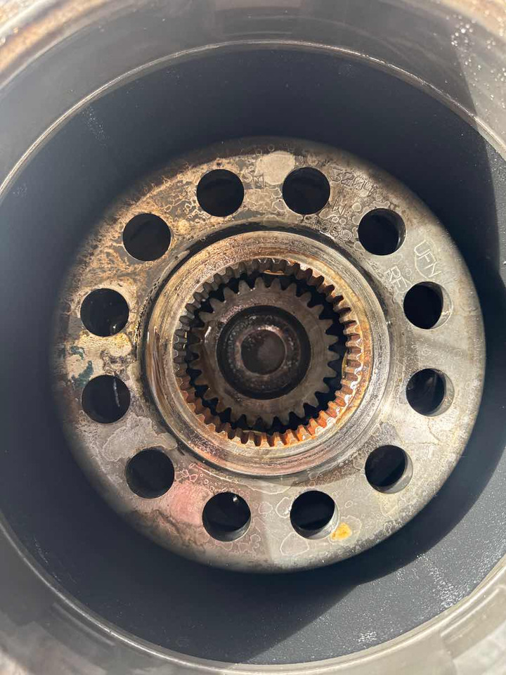 VOLVO HUBREDUCTION 21942659 - Wheel hub for Truck: picture 3 VOLVO HUBREDUCTION 21942659 - Wheel hub for Truck: picture 3