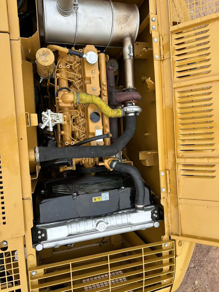 Crawler excavator CAT 320CL: picture 9