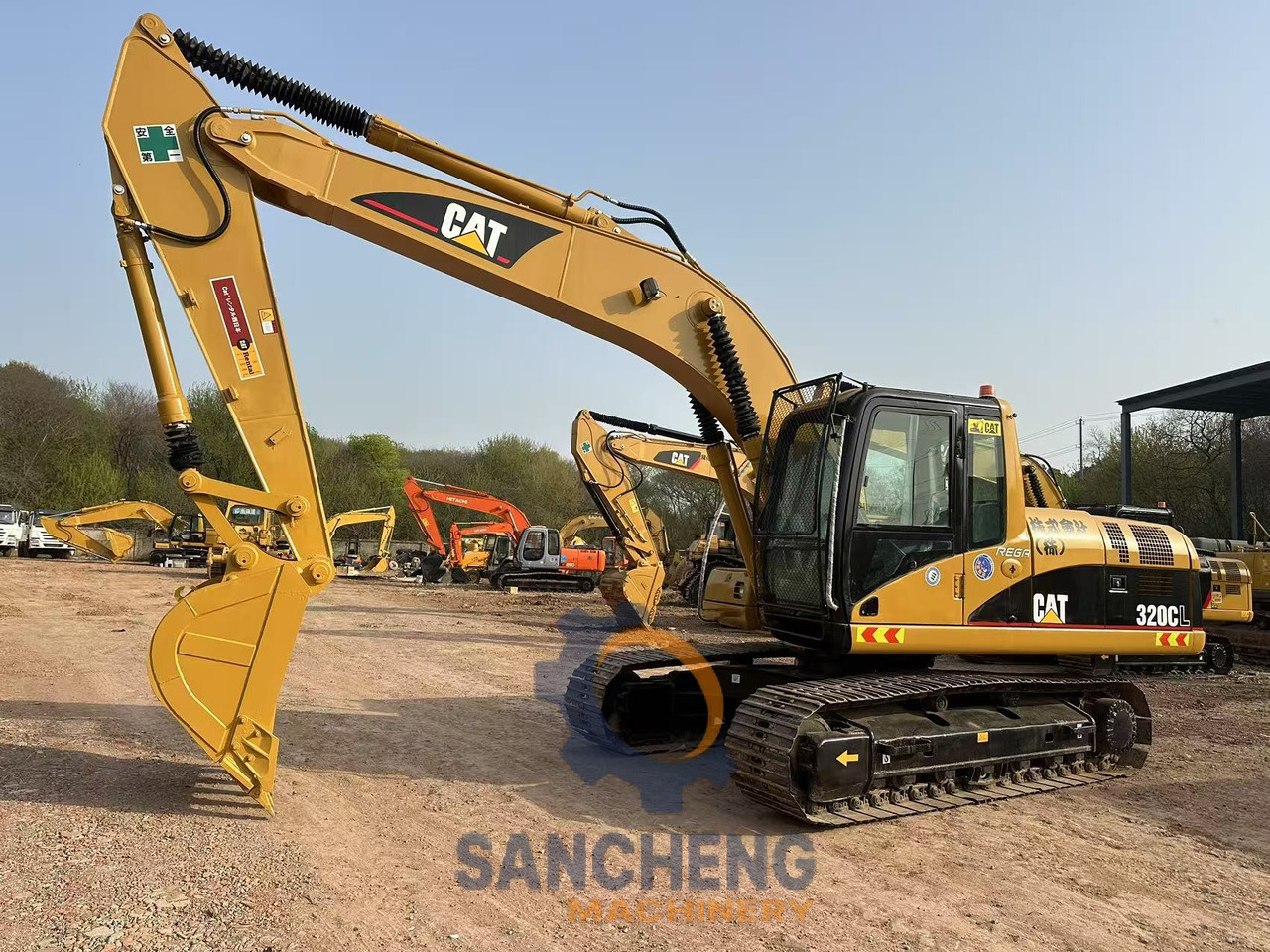 Crawler excavator CAT 320CL: picture 7