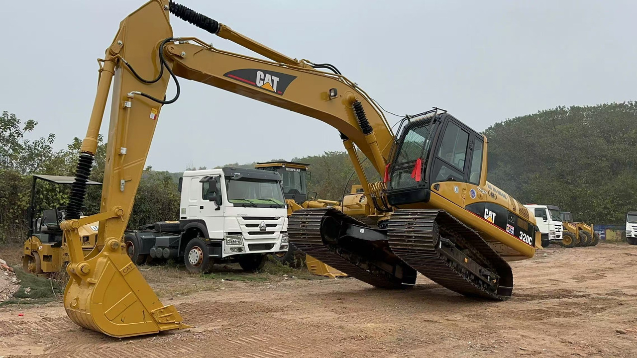 CAT 320CL - Crawler excavator: picture 1 CAT 320CL - Crawler excavator: picture 1