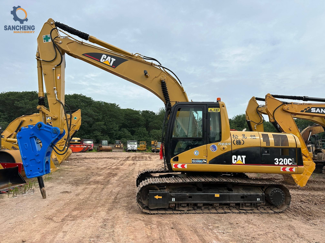 CAT 320CL with hammer - Crawler excavator: picture 4 CAT 320CL with hammer - Crawler excavator: picture 4