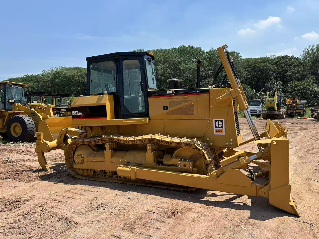 CAT D6G - Bulldozer: picture 2 CAT D6G - Bulldozer: picture 2
