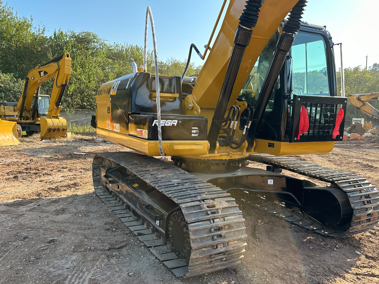 CATERPILLAR 320D2L - Crawler excavator: picture 5 CATERPILLAR 320D2L - Crawler excavator: picture 5