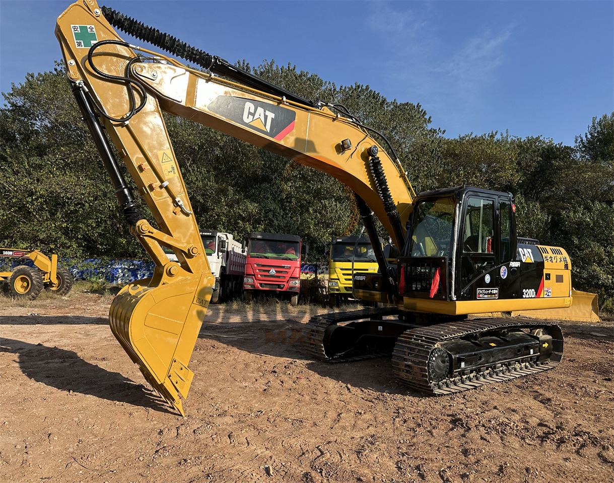 CATERPILLAR 320DL - Crawler excavator: picture 4 CATERPILLAR 320DL - Crawler excavator: picture 4