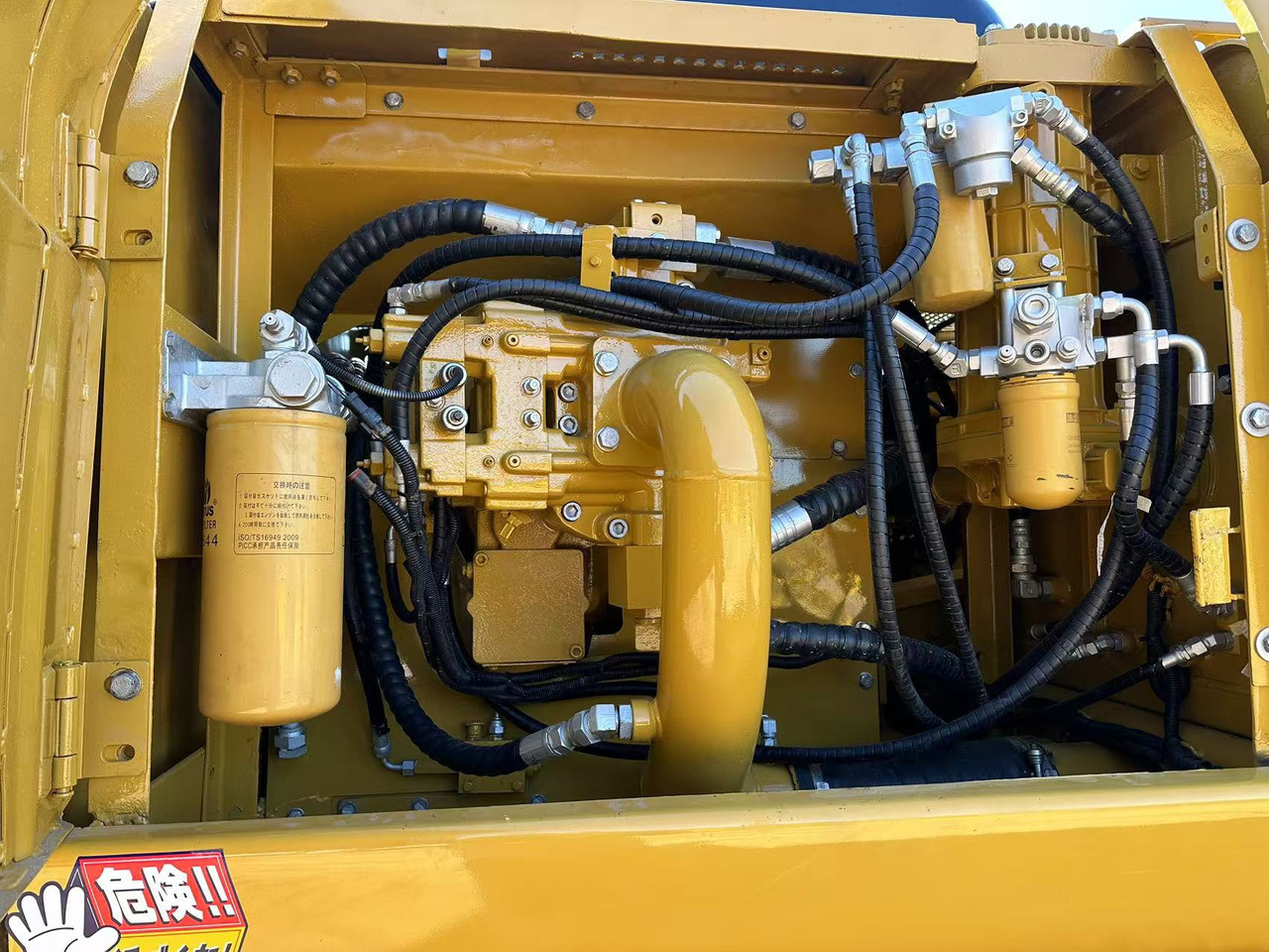 Crawler excavator CATERPILLAR 330C crawler excavator: picture 7