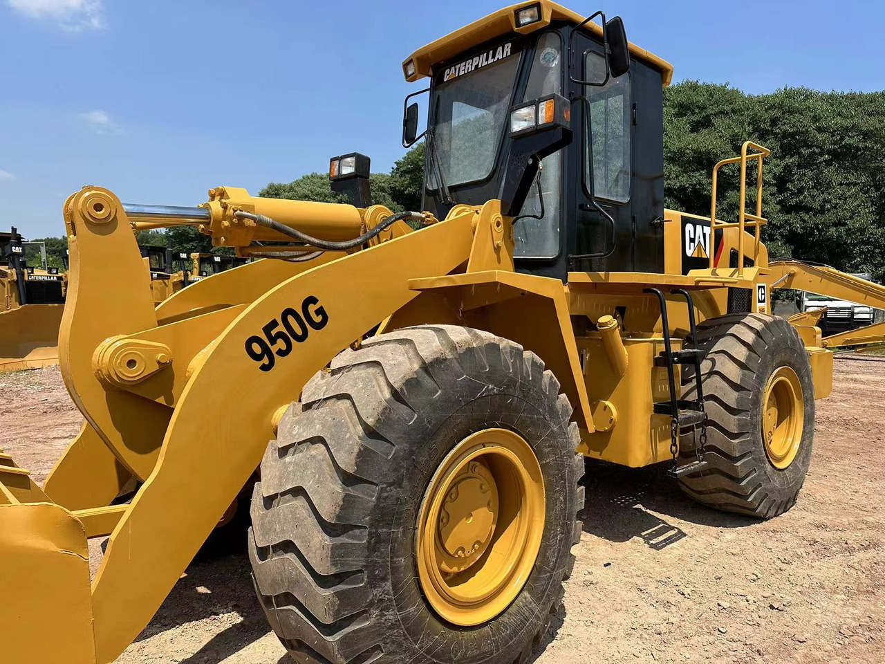 Wheel loader CATERPILLAR 950G: picture 9