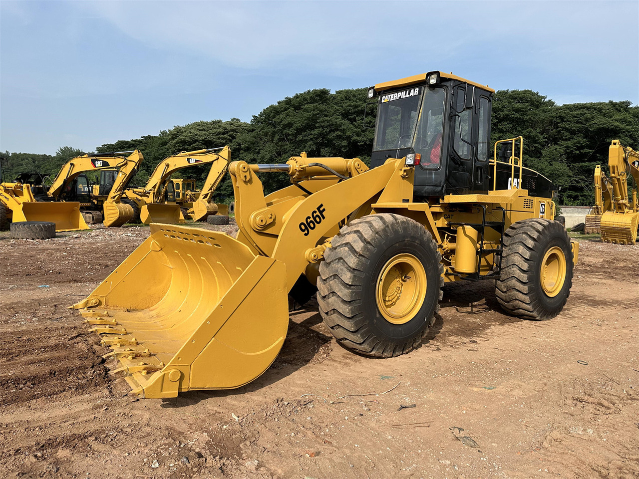 CATERPILLAR 966F - Wheel loader: picture 1 CATERPILLAR 966F - Wheel loader: picture 1