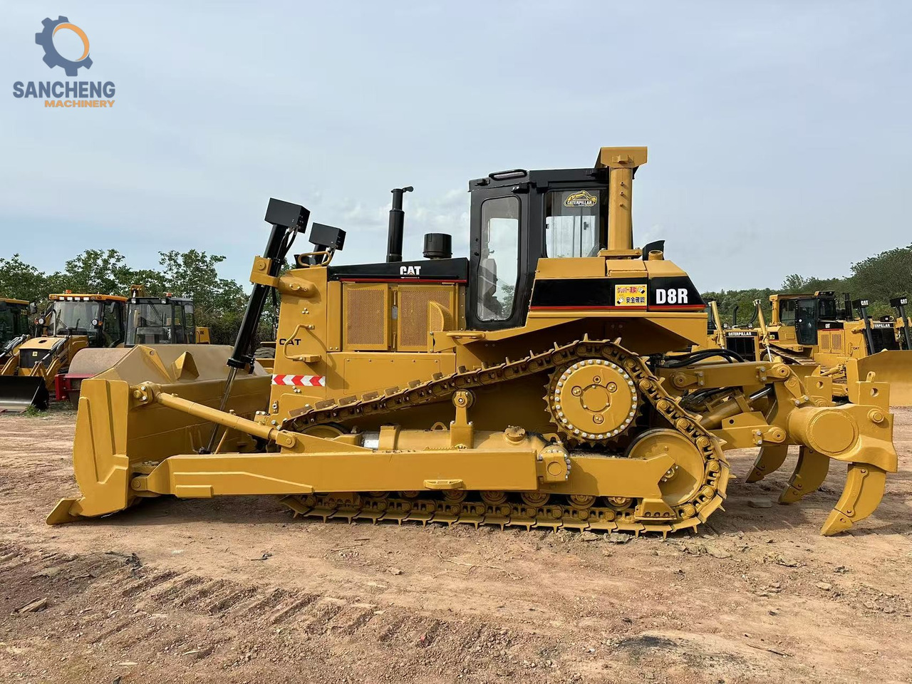 CATERPILLAR D8R - Bulldozer: picture 2 CATERPILLAR D8R - Bulldozer: picture 2