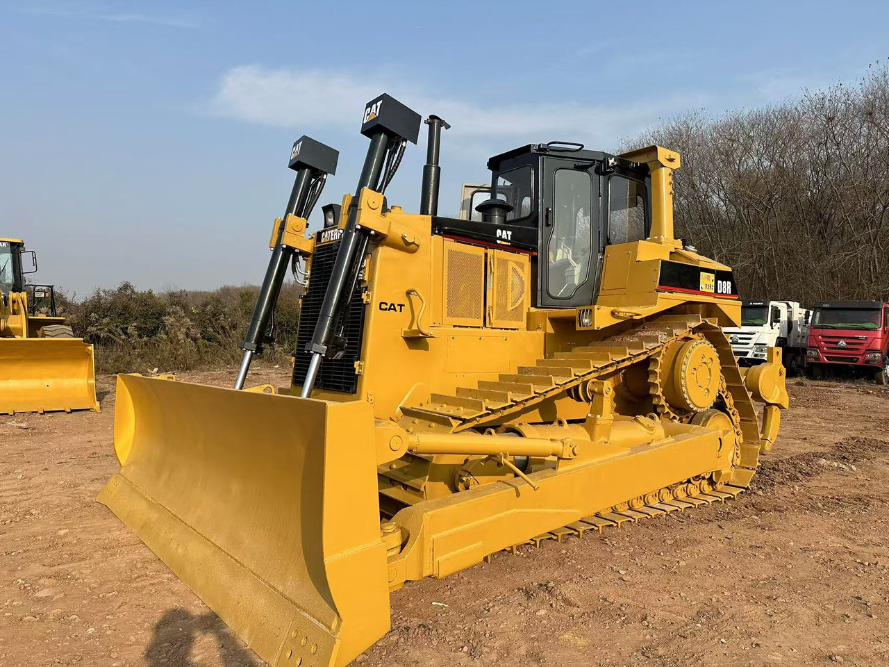 CATERPILLAR D8R - Bulldozer: picture 1 CATERPILLAR D8R - Bulldozer: picture 1