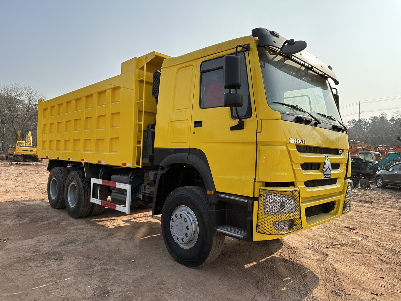 SINOTRUK Howo 6x4 Dump truck 371hp - Tipper: picture 2 SINOTRUK Howo 6x4 Dump truck 371hp - Tipper: picture 2
