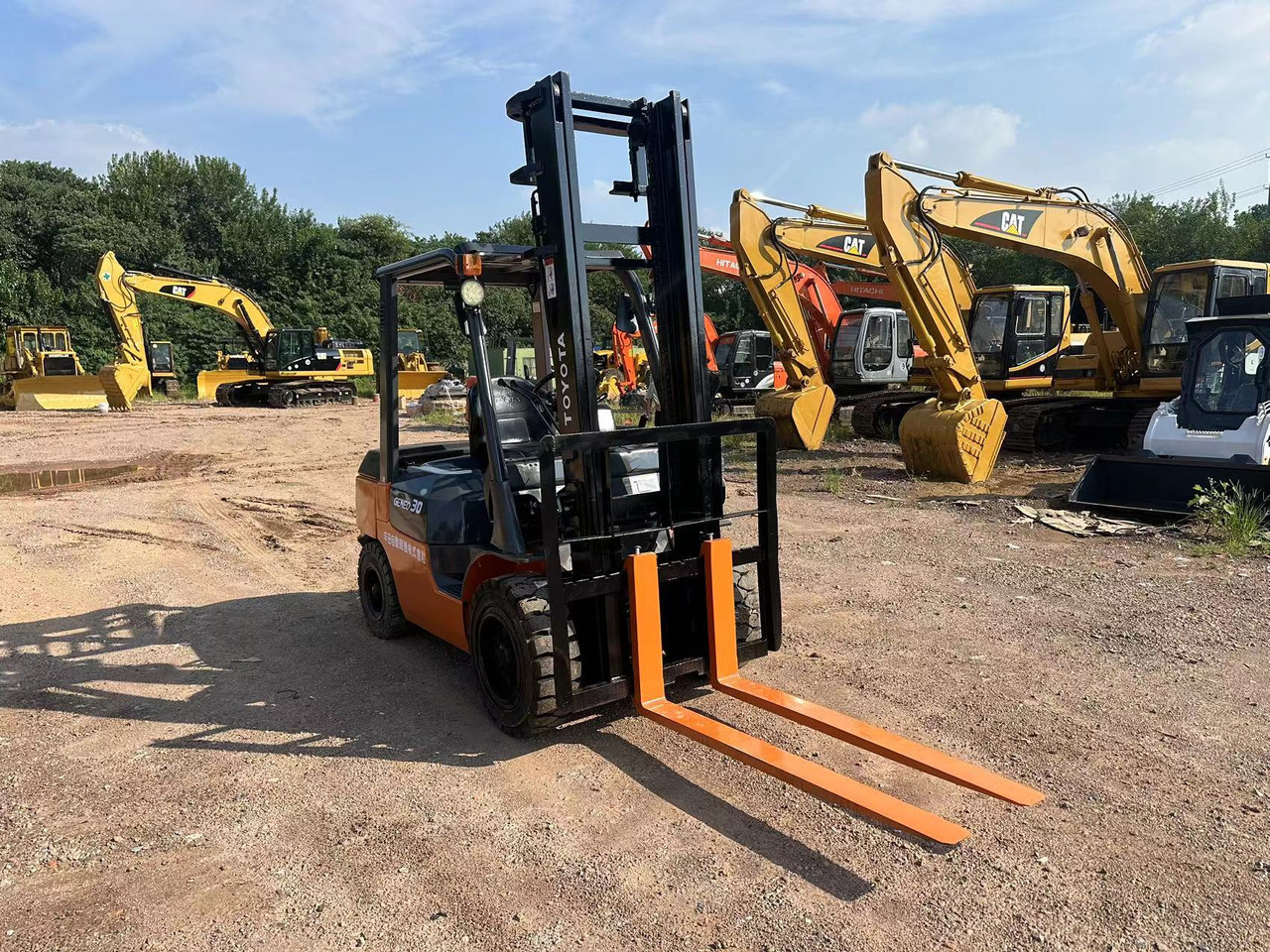 TOYOTA GENEO30 - Diesel forklift: picture 3 TOYOTA GENEO30 - Diesel forklift: picture 3