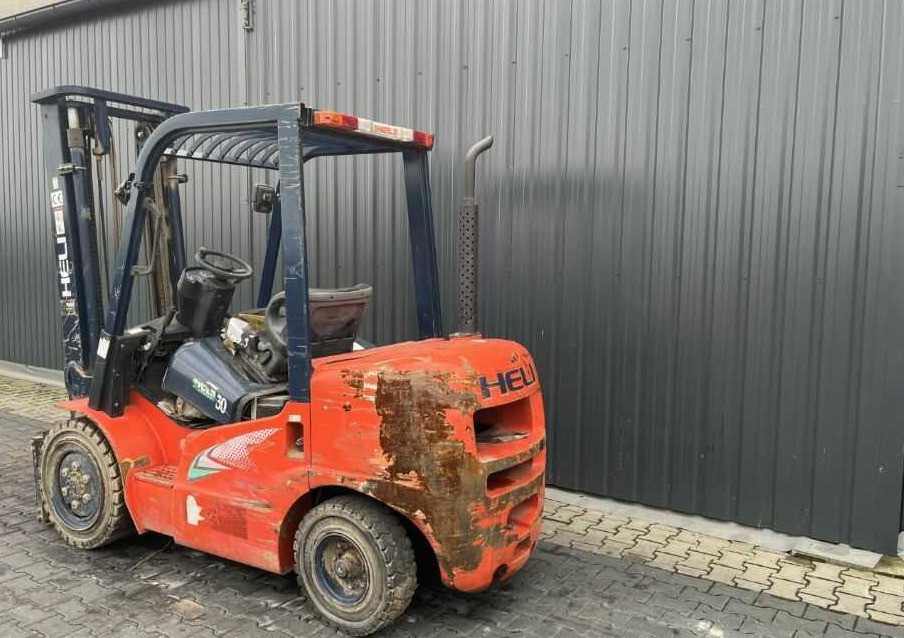 Heli CPCD30 - Diesel forklift: picture 3 Heli CPCD30 - Diesel forklift: picture 3