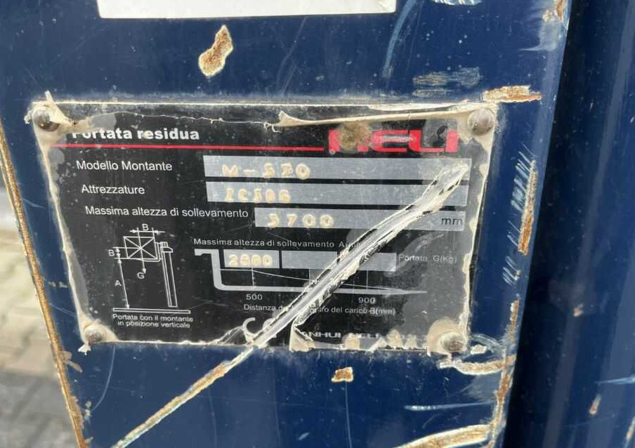 Heli CPCD30 - Diesel forklift: picture 5 Heli CPCD30 - Diesel forklift: picture 5
