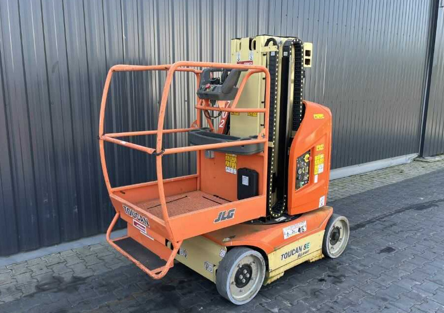 JLG Toucan 8E - Vertical mast lift: picture 1 JLG Toucan 8E - Vertical mast lift: picture 1