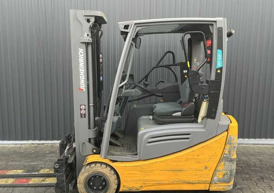 Jungheinrich EFG220 - Electric forklift: picture 2 Jungheinrich EFG220 - Electric forklift: picture 2