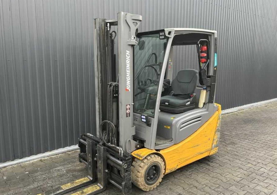 Jungheinrich EFG220 - Electric forklift: picture 1 Jungheinrich EFG220 - Electric forklift: picture 1