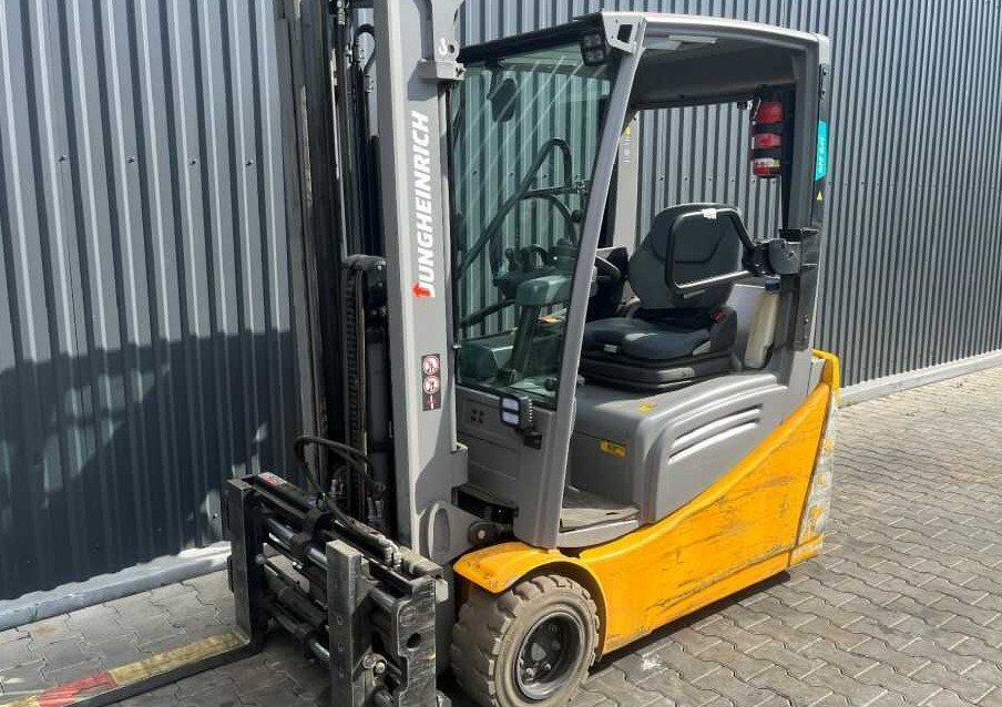 Jungheinrich EFG220 - Electric forklift: picture 1 Jungheinrich EFG220 - Electric forklift: picture 1