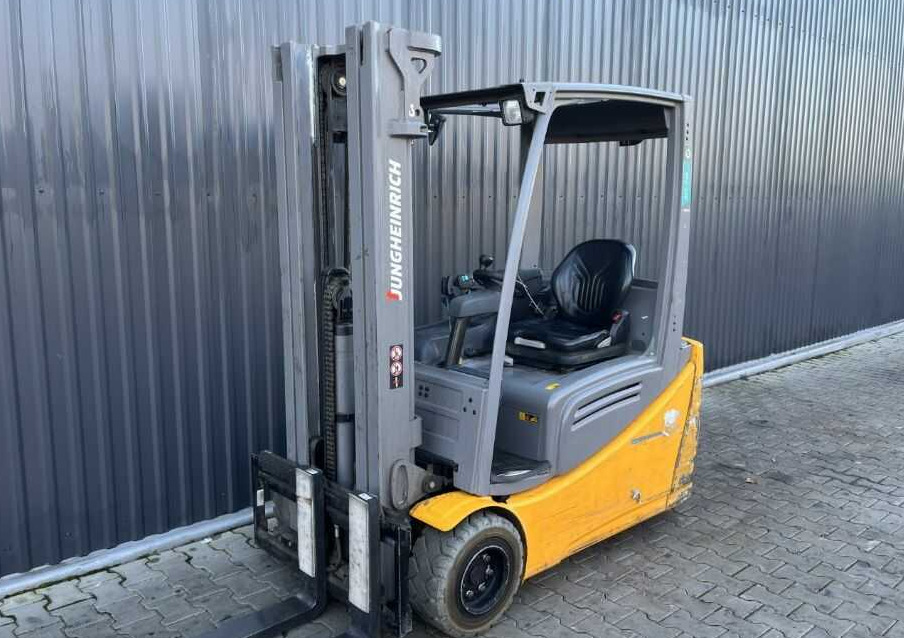 Jungheinrich EFG220 - Electric forklift: picture 1 Jungheinrich EFG220 - Electric forklift: picture 1