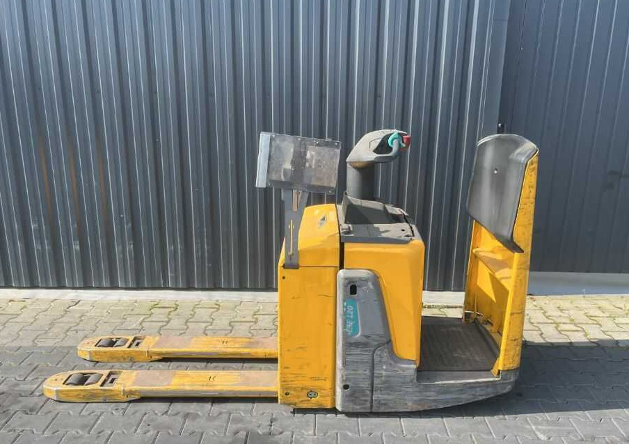Jungheinrich ERE120 - Pallet truck: picture 2 Jungheinrich ERE120 - Pallet truck: picture 2