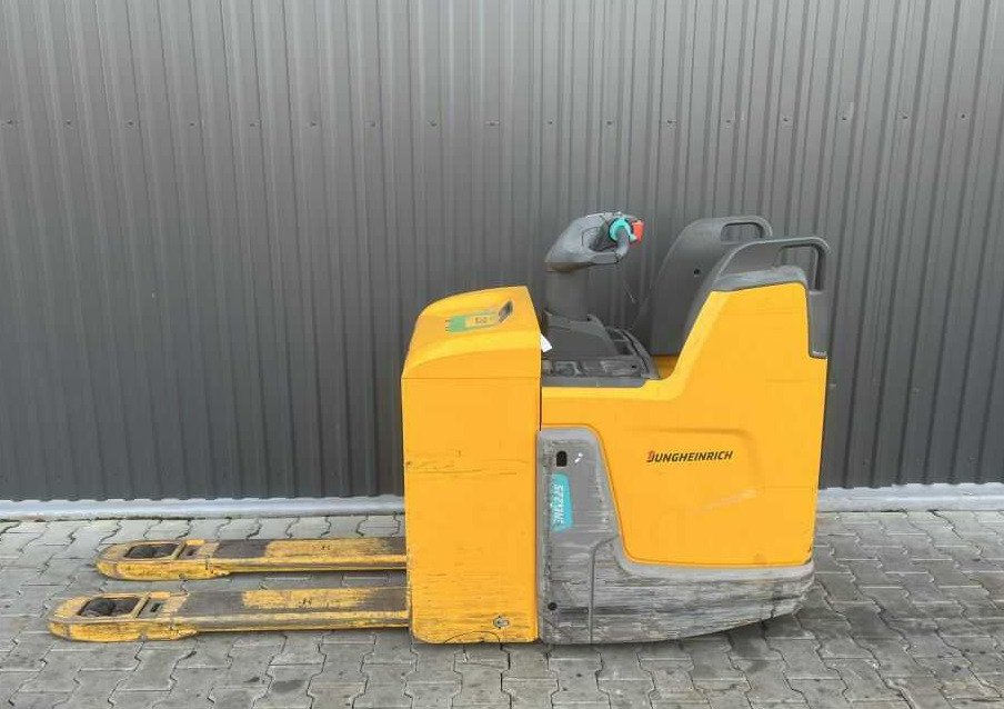 Jungheinrich ERE225 - Pallet truck: picture 2 Jungheinrich ERE225 - Pallet truck: picture 2