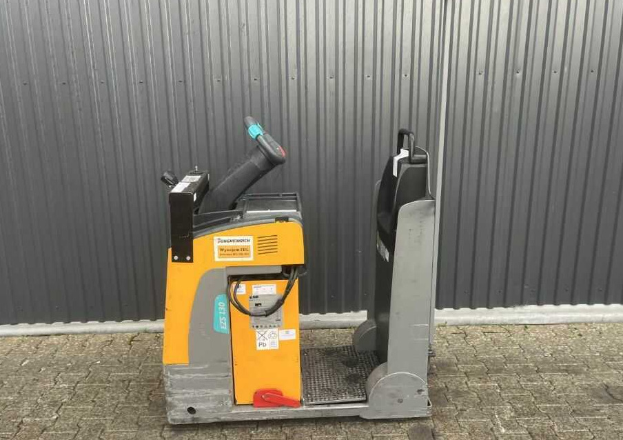 Jungheinrich EZS130 - Tow tractor: picture 2 Jungheinrich EZS130 - Tow tractor: picture 2