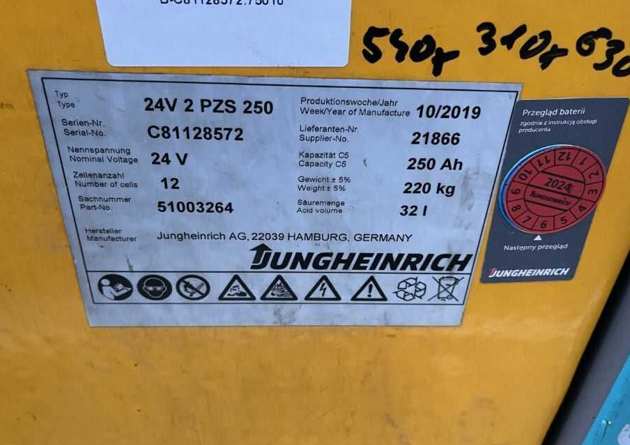 Jungheinrich EZS130 - Tow tractor: picture 5 Jungheinrich EZS130 - Tow tractor: picture 5