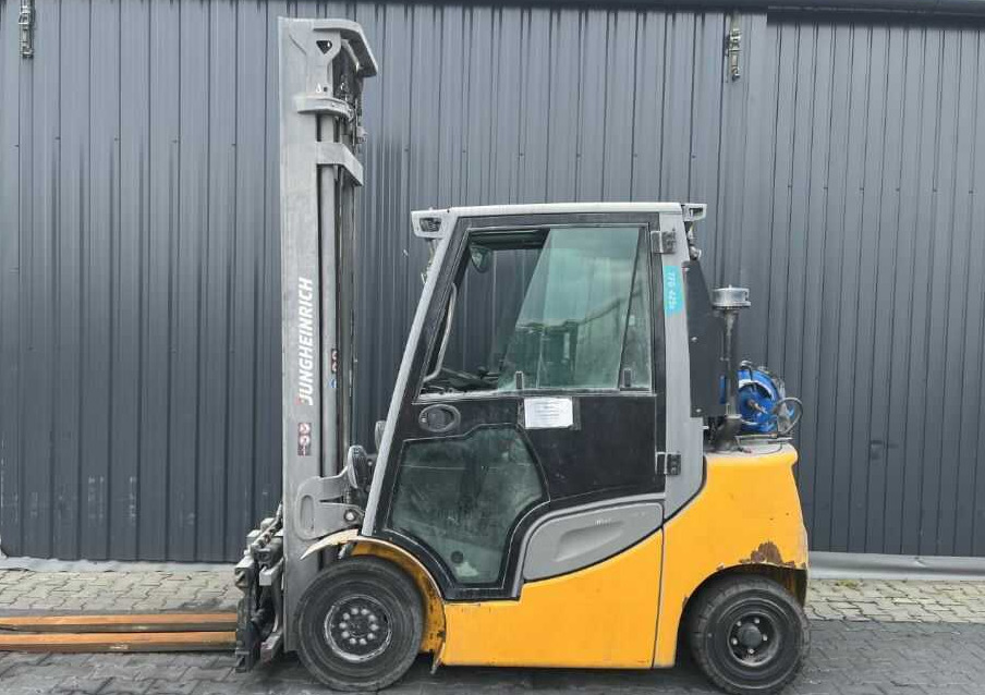 Jungheinrich TFG425s - LPG forklift: picture 2 Jungheinrich TFG425s - LPG forklift: picture 2
