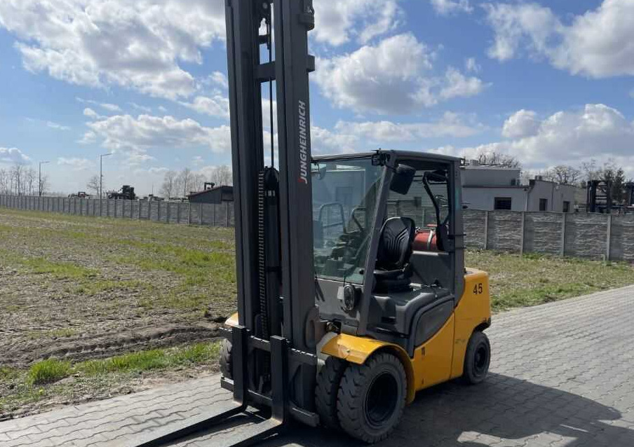Jungheinrich TFG435s - LPG forklift: picture 4 Jungheinrich TFG435s - LPG forklift: picture 4