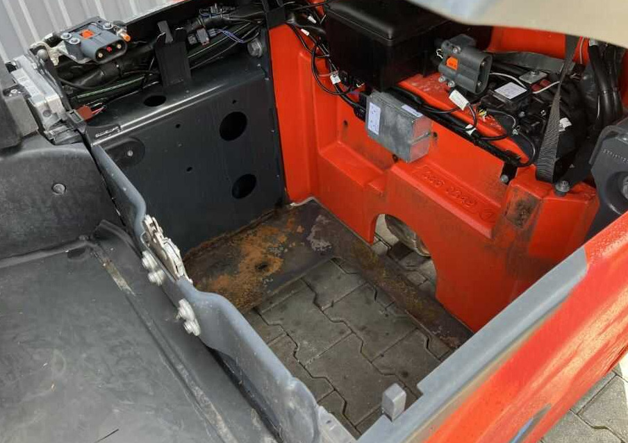 Linde E14-02 - Electric forklift: picture 5 Linde E14-02 - Electric forklift: picture 5