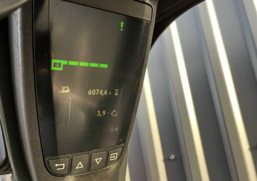 Linde E16-02 - Electric forklift: picture 5 Linde E16-02 - Electric forklift: picture 5