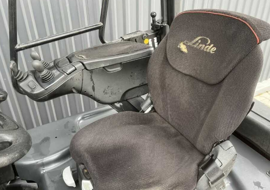 Electric forklift Linde E16-02: picture 6