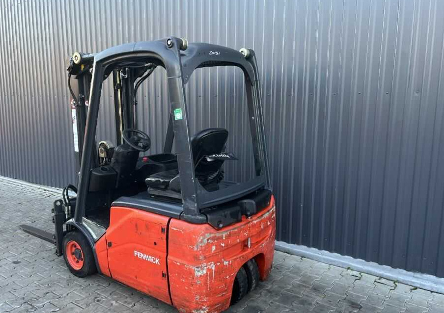Linde E16C-01 - Electric forklift: picture 3 Linde E16C-01 - Electric forklift: picture 3