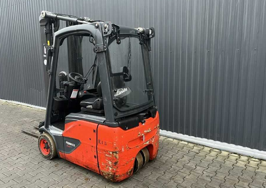Linde E16C-02 - Electric forklift: picture 3 Linde E16C-02 - Electric forklift: picture 3