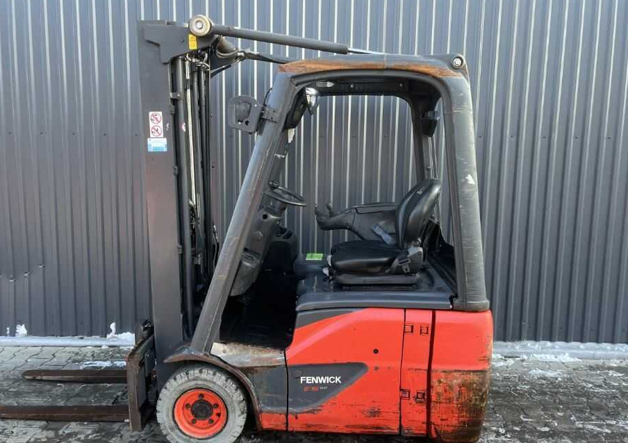 Linde E16C-02 - Electric forklift: picture 2 Linde E16C-02 - Electric forklift: picture 2