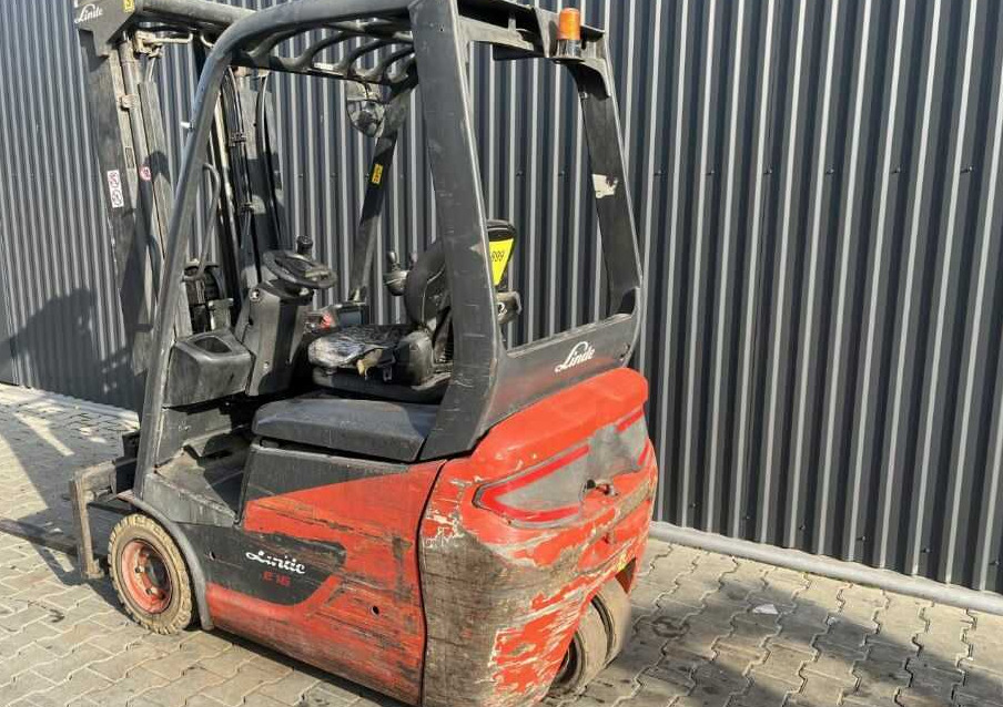 Linde E16C - Electric forklift: picture 3 Linde E16C - Electric forklift: picture 3