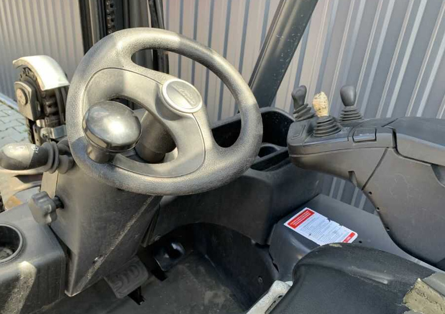 Electric forklift Linde E18PH-02: picture 9
