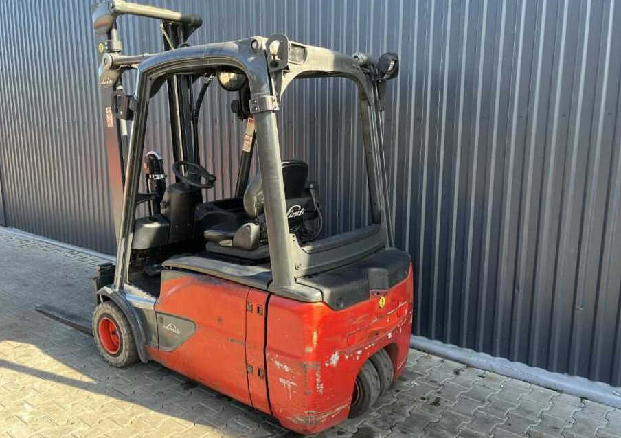 Linde E20L-02 - Electric forklift: picture 3 Linde E20L-02 - Electric forklift: picture 3