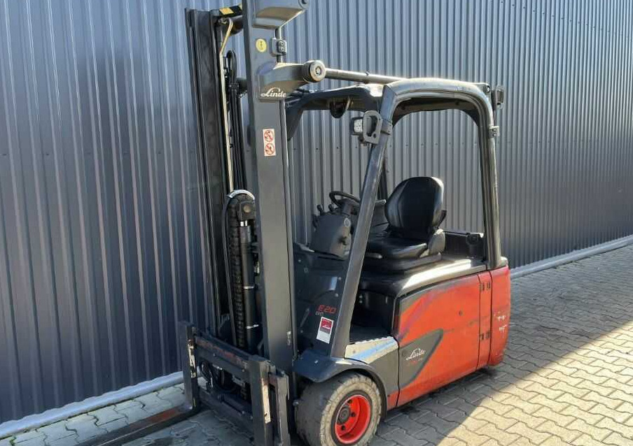 Linde E20L-02 - Electric forklift: picture 1 Linde E20L-02 - Electric forklift: picture 1